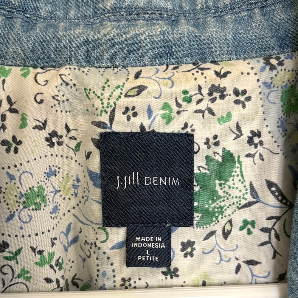 J. Jill Light Blue Denim Jacket with Button Detail - Picture 2 of 9